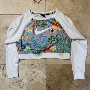 Nike Women's Tropical Print Crop Sweatshirt - White and Multicolor